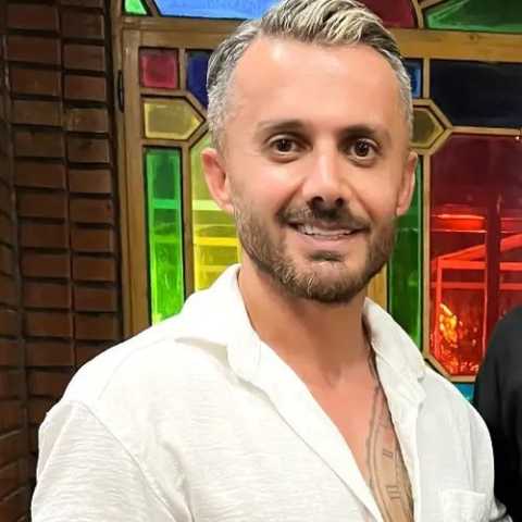 آهنگ ابی عالی این کیجا چشم قشنگه